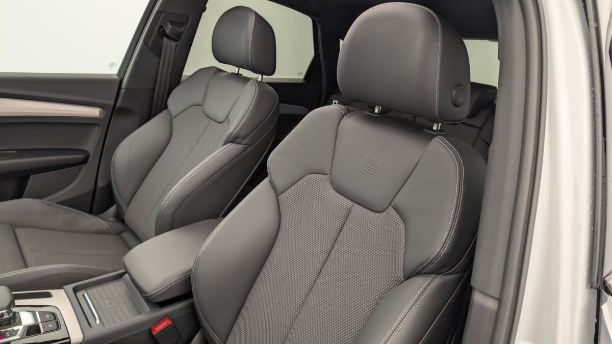 Vente en ligne Audi Q5 50 TFSIe 299 S tronic 7 Quattro S line au prix de 58 380 €