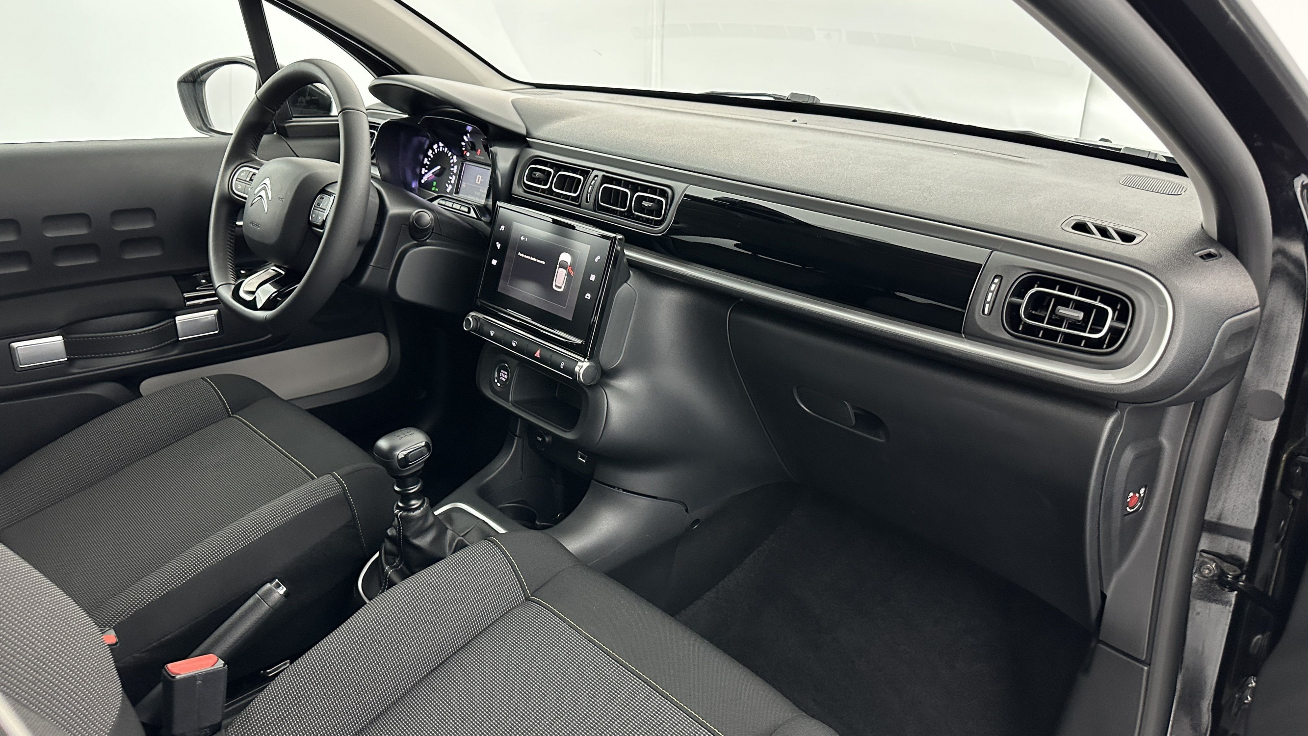 Vente en ligne Citroën C3 C3 1.2 PureTech 110ch Max au prix de 14 400 €