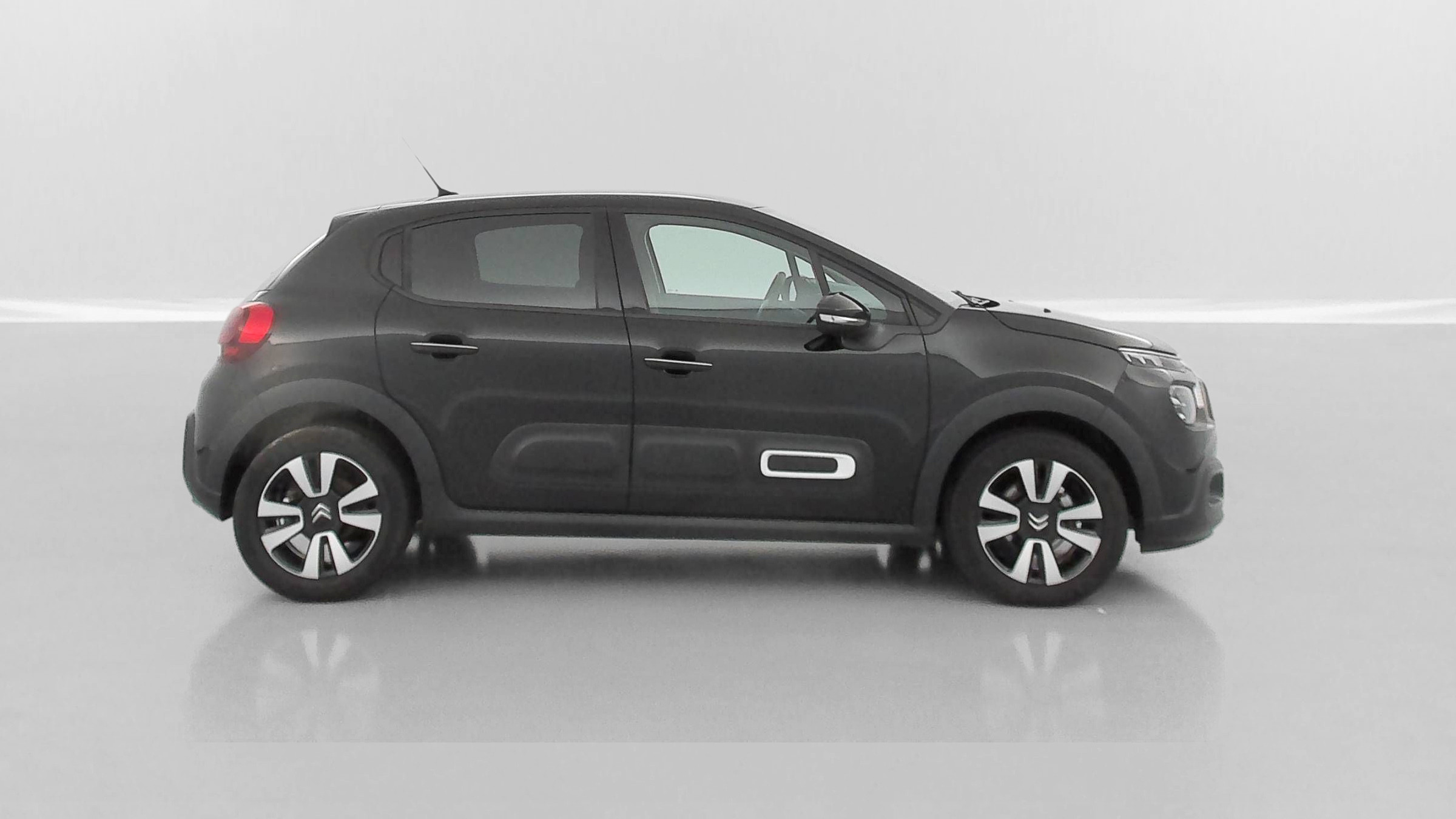 Vente en ligne Citroën C3 C3 1.2 PureTech 110ch Max au prix de 14 400 €