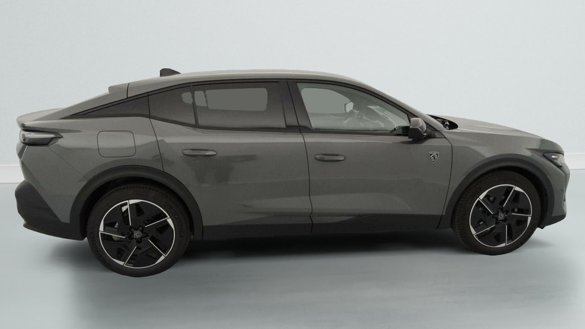 Vente en ligne Peugeot 408 Hybrid 145 e-DCS6 GT au prix de 28 510 €