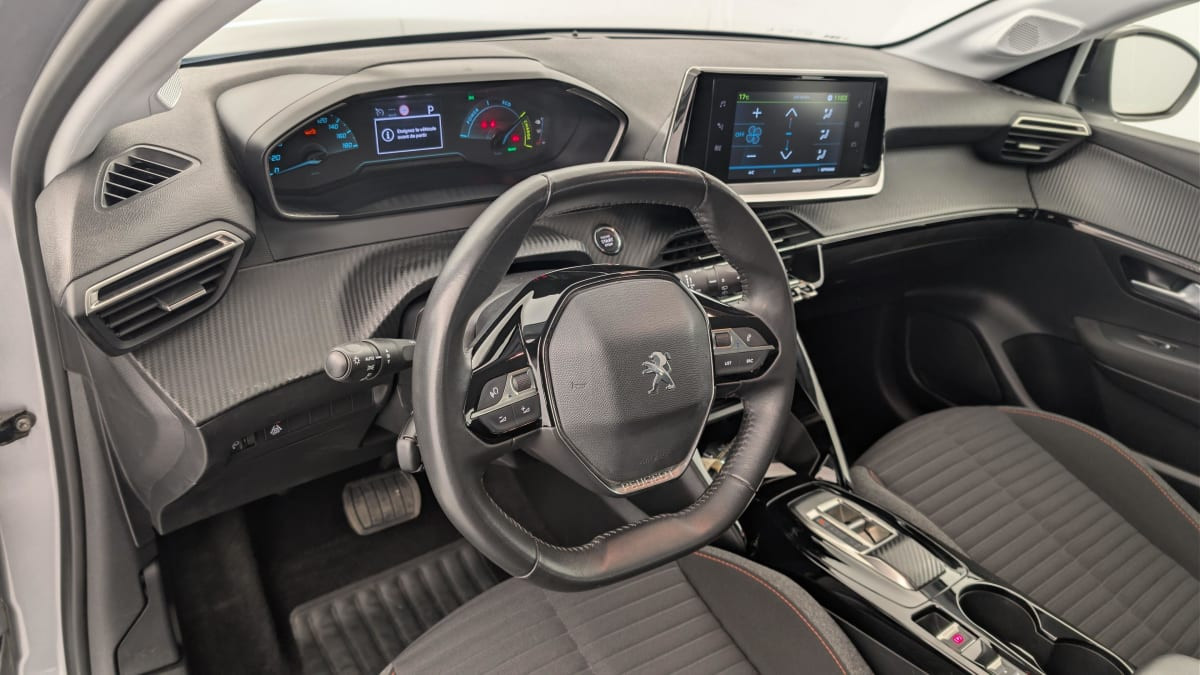 Vente en ligne Peugeot 208 50 kWh 136ch Active Pack au prix de 15 120 €