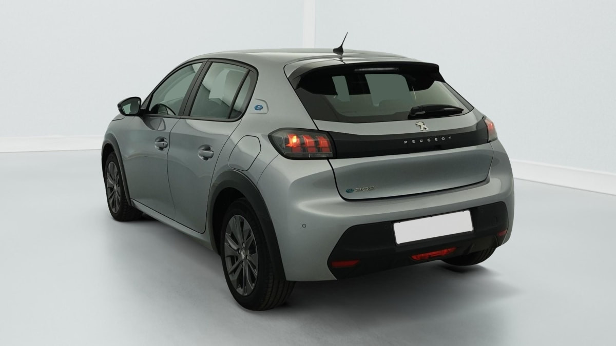 Vente en ligne Peugeot 208 50 kWh 136ch Active Pack au prix de 15 120 €
