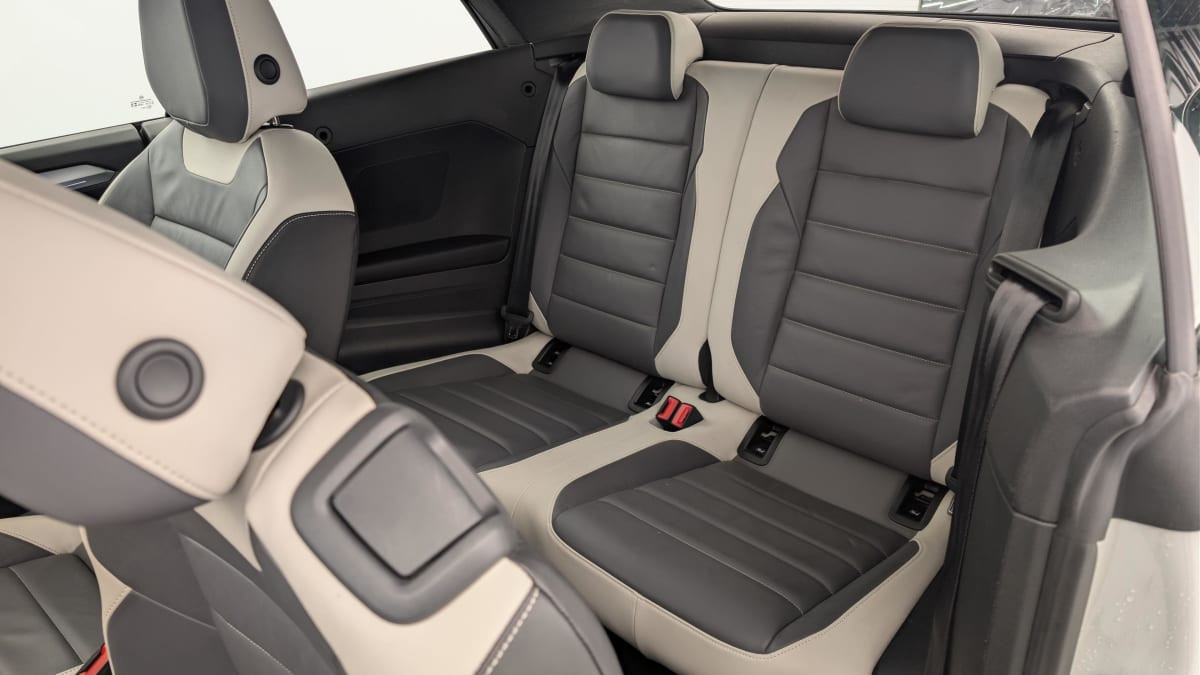 Vente en ligne Volkswagen T-Roc Cabriolet 1.0 TSI 110 Start Stop BVM6 Style au prix de 25 420 €