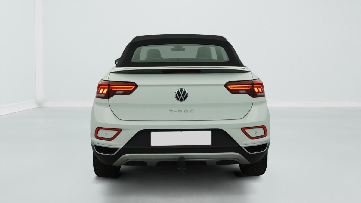 Vente en ligne Volkswagen T-Roc Cabriolet 1.0 TSI 110 Start Stop BVM6 Style au prix de 25 420 €