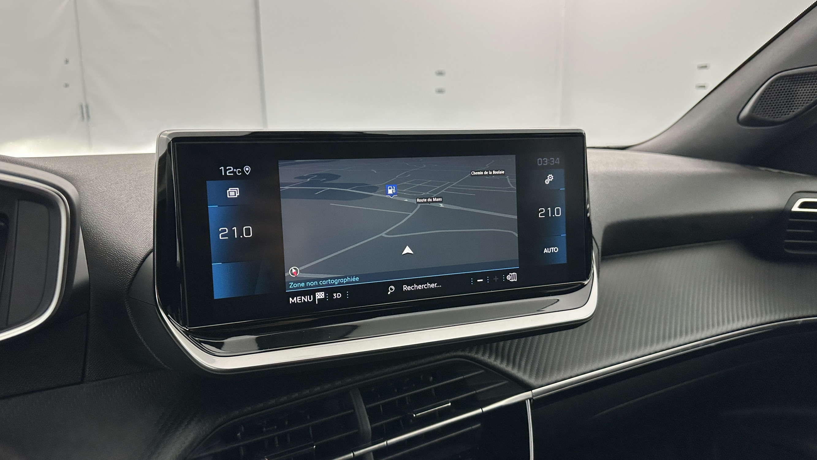 Vente en ligne Peugeot 2008 2008 1.2 PureTech 130ch Allure Pack au prix de 16 800 €