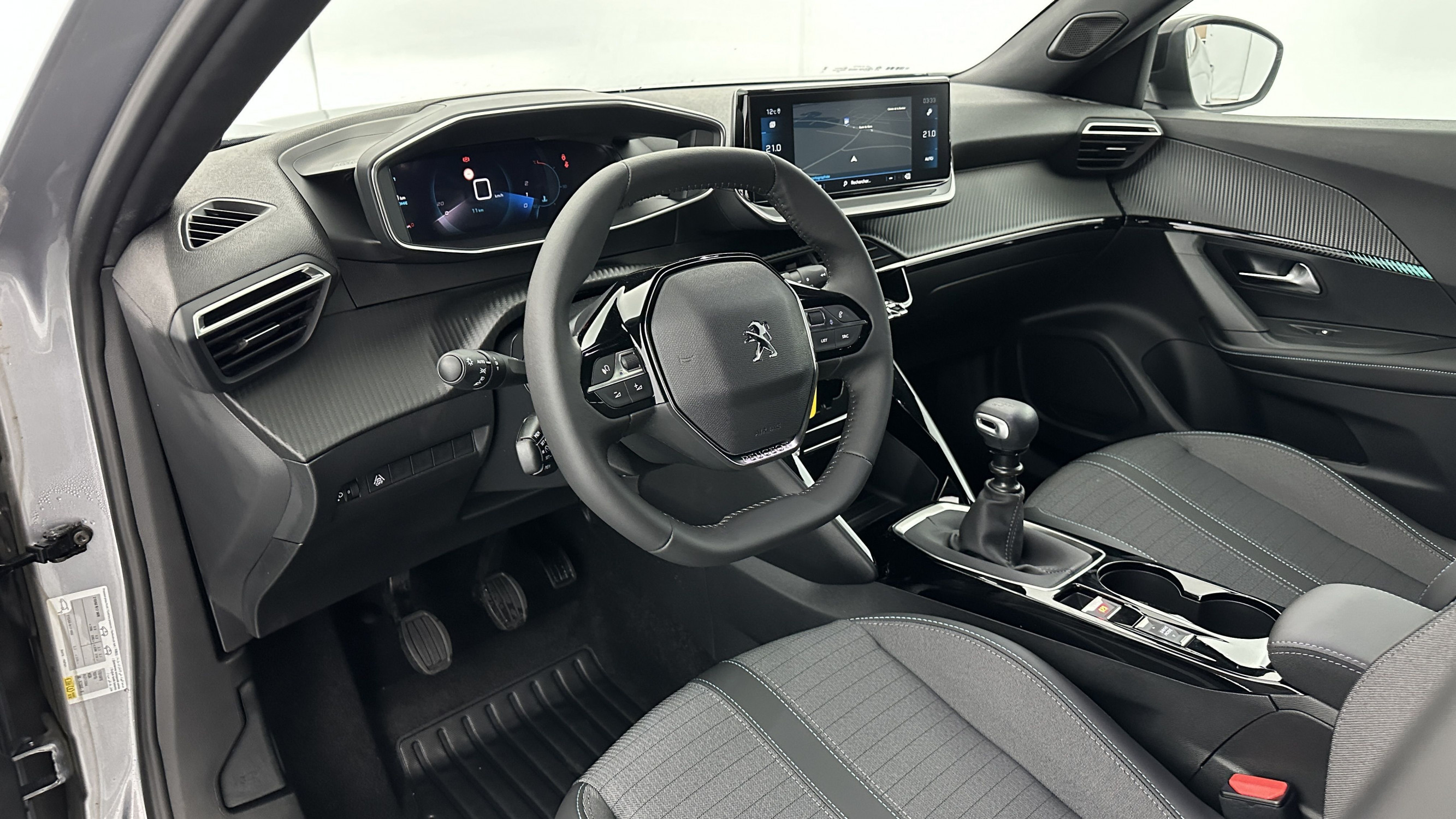 Vente en ligne Peugeot 2008 2008 1.2 PureTech 130ch Allure Pack au prix de 16 800 €