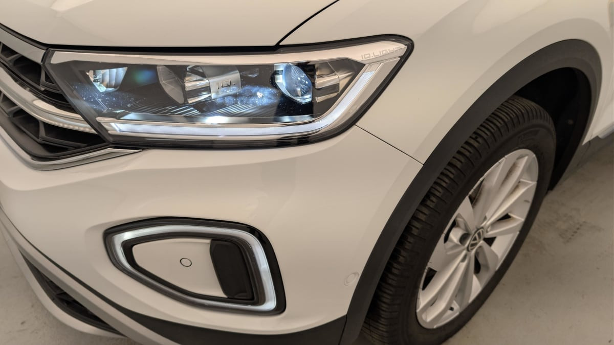 Vente en ligne Volkswagen T-Roc Cabriolet 1.0 TSI 110 Start Stop BVM6 Style au prix de 25 420 €