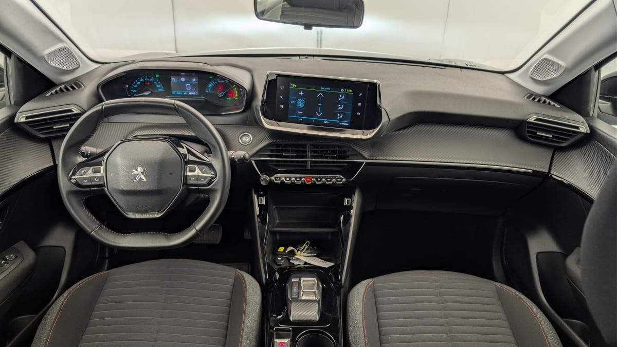 Vente en ligne Peugeot 208 50 kWh 136ch Active Pack au prix de 15 120 €