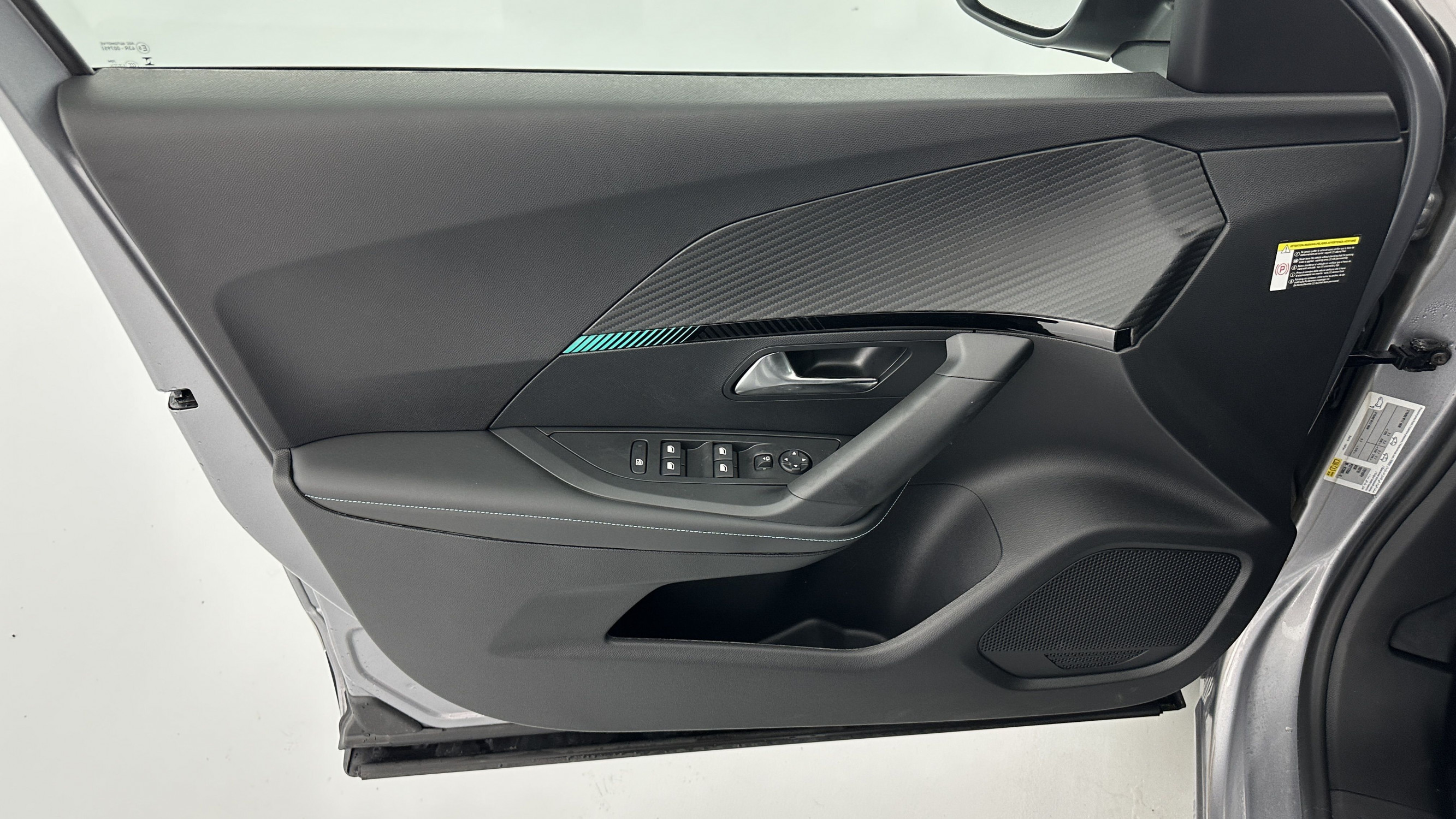 Vente en ligne Peugeot 2008 2008 1.2 PureTech 130ch Allure Pack au prix de 16 800 €