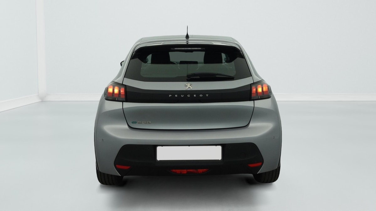 Vente en ligne Peugeot 208 50 kWh 136ch Active Pack au prix de 15 120 €