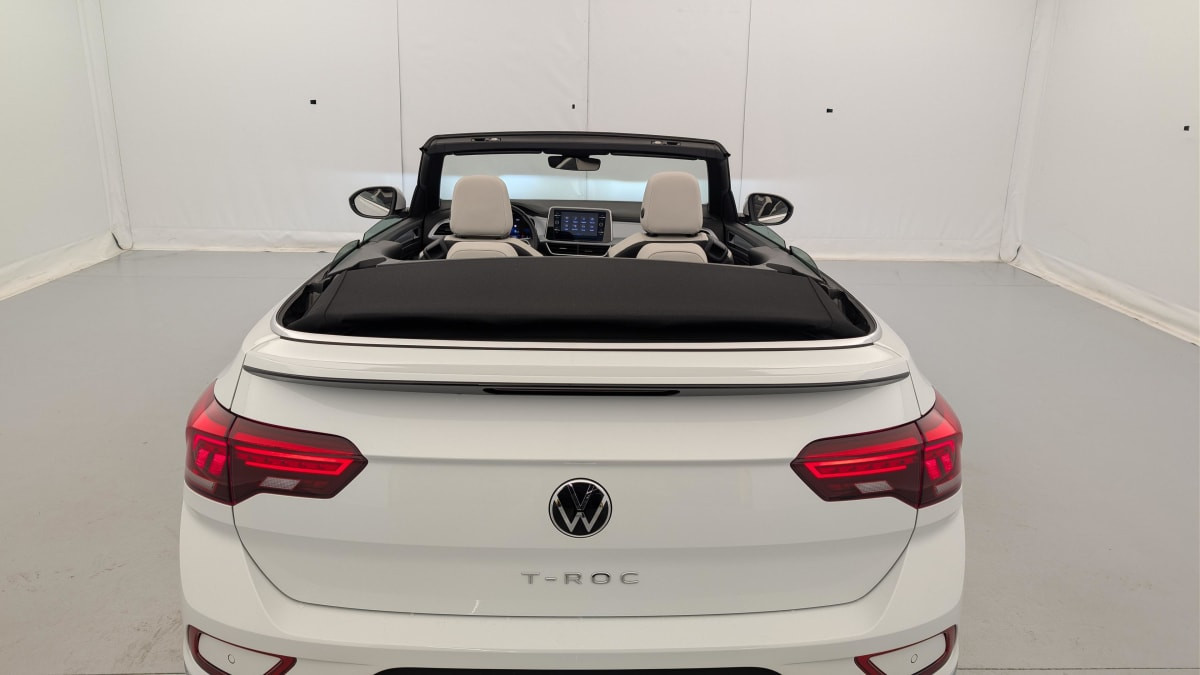 Vente en ligne Volkswagen T-Roc Cabriolet 1.0 TSI 110 Start Stop BVM6 Style au prix de 25 420 €