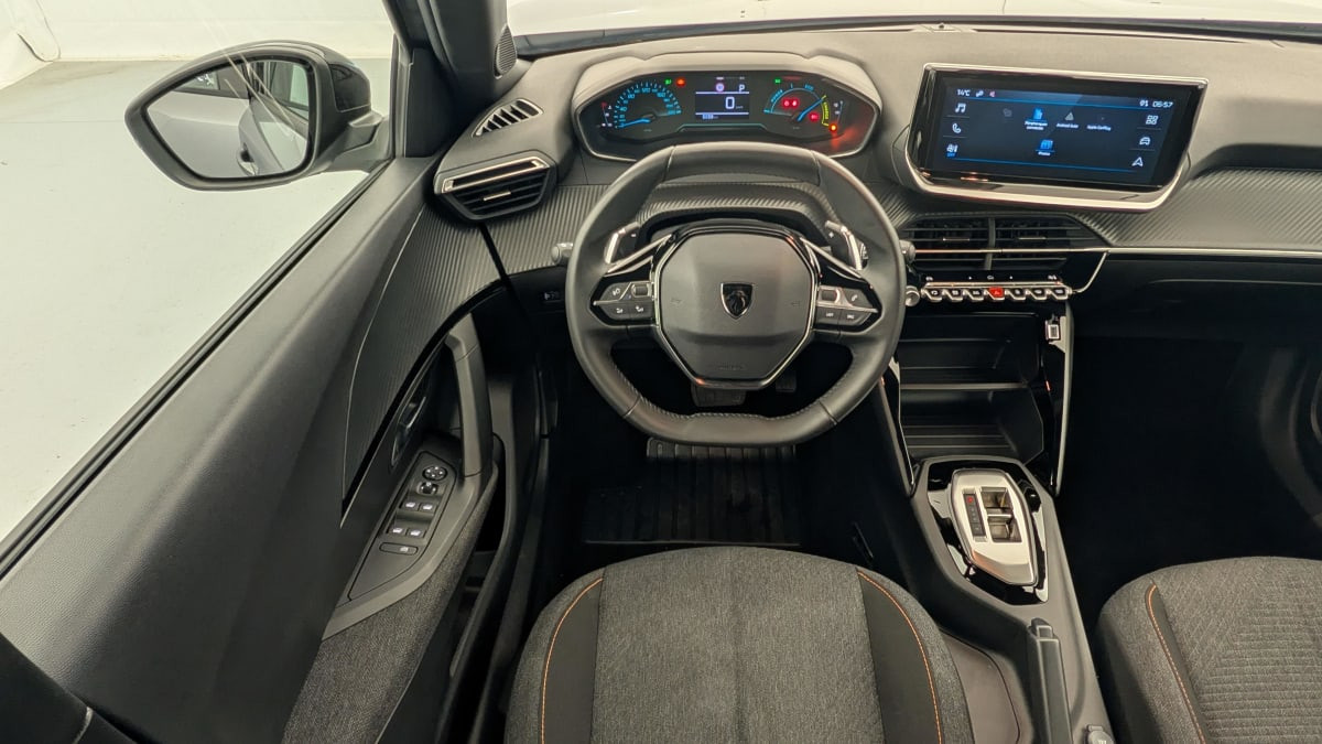 Vente en ligne Peugeot 2008 Hybrid 136 e-DCS6 Style au prix de 21 920 €