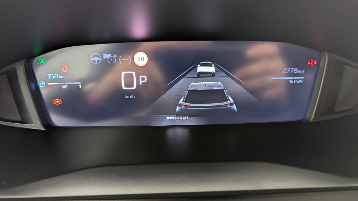 Vente en ligne Peugeot 2008 Hybrid 145 e-DCS6 Allure au prix de 23 360 €