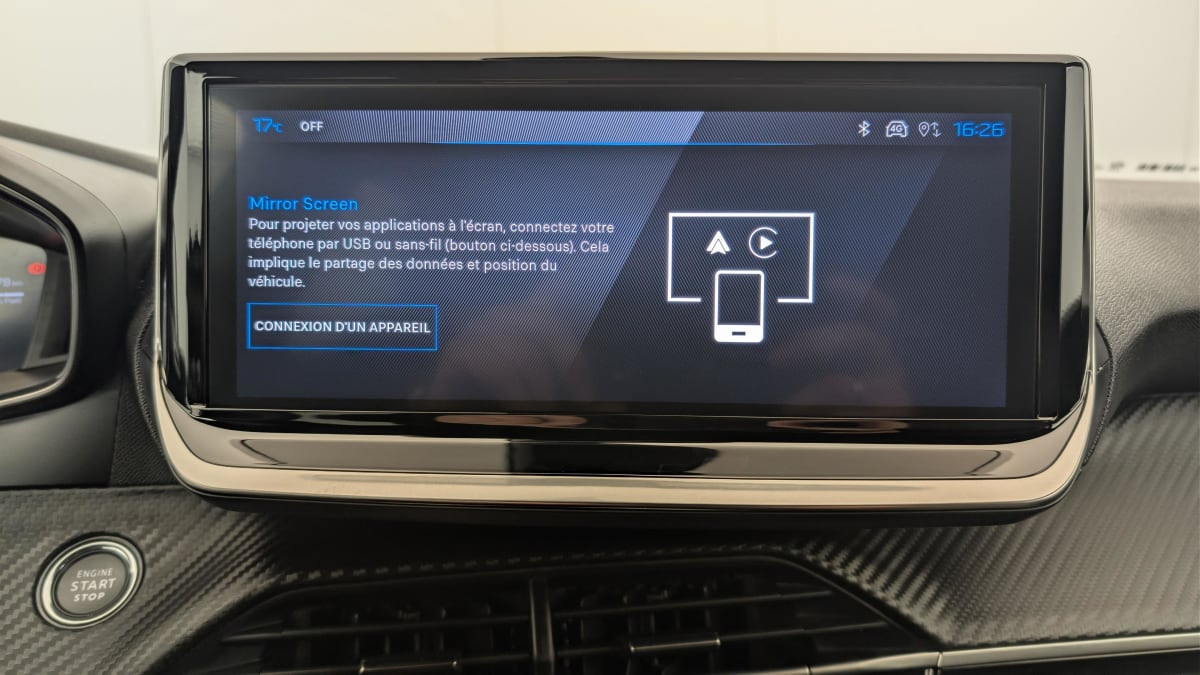 Vente en ligne Peugeot 2008 Hybrid 145 e-DCS6 Allure au prix de 23 360 €