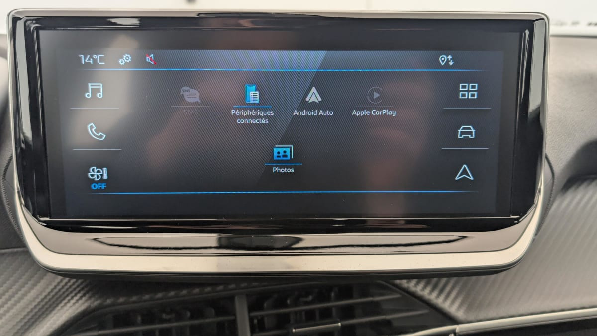 Vente en ligne Peugeot 2008 Hybrid 136 e-DCS6 Style au prix de 21 920 €