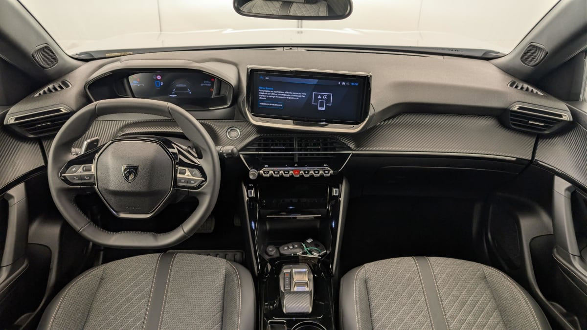 Vente en ligne Peugeot 2008 Hybrid 145 e-DCS6 Allure au prix de 23 360 €