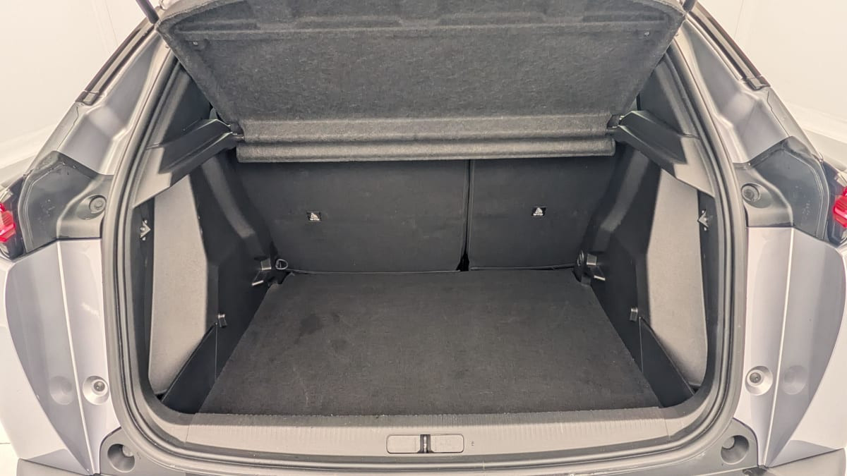 Vente en ligne Peugeot 2008 Hybrid 136 e-DCS6 Style au prix de 21 920 €