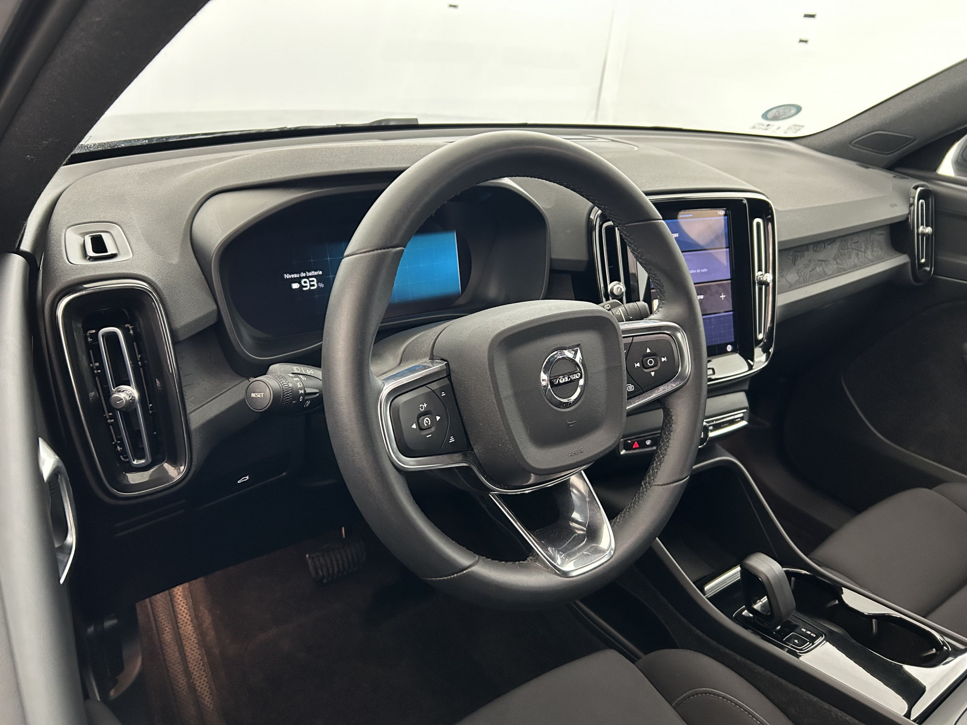 Vente en ligne Volvo XC40 Recharge 231ch Start EDT au prix de 25 980 €