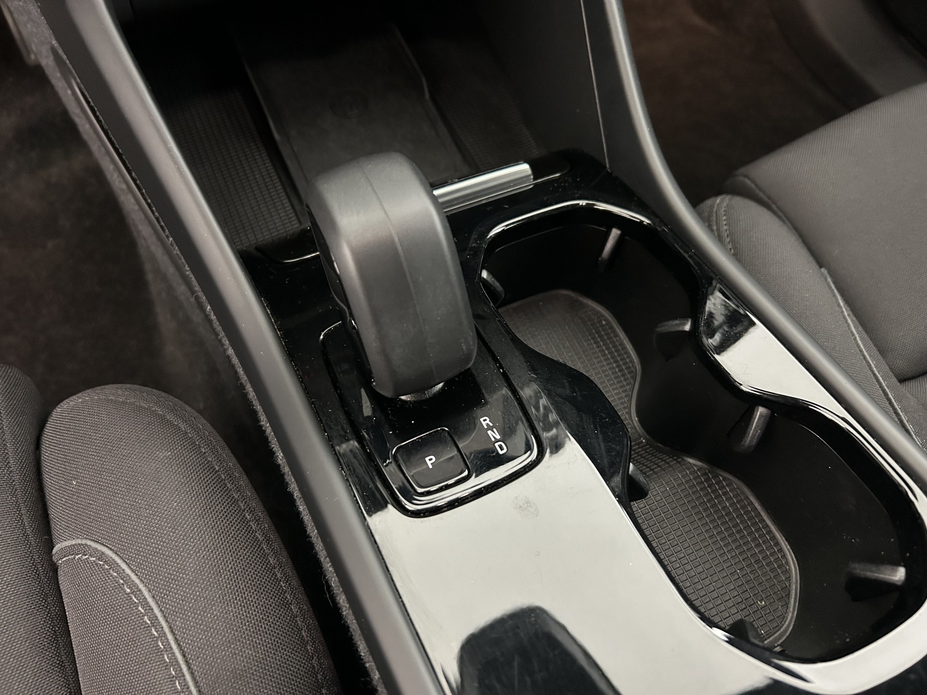 Vente en ligne Volvo XC40 Recharge 231ch Start EDT au prix de 25 980 €