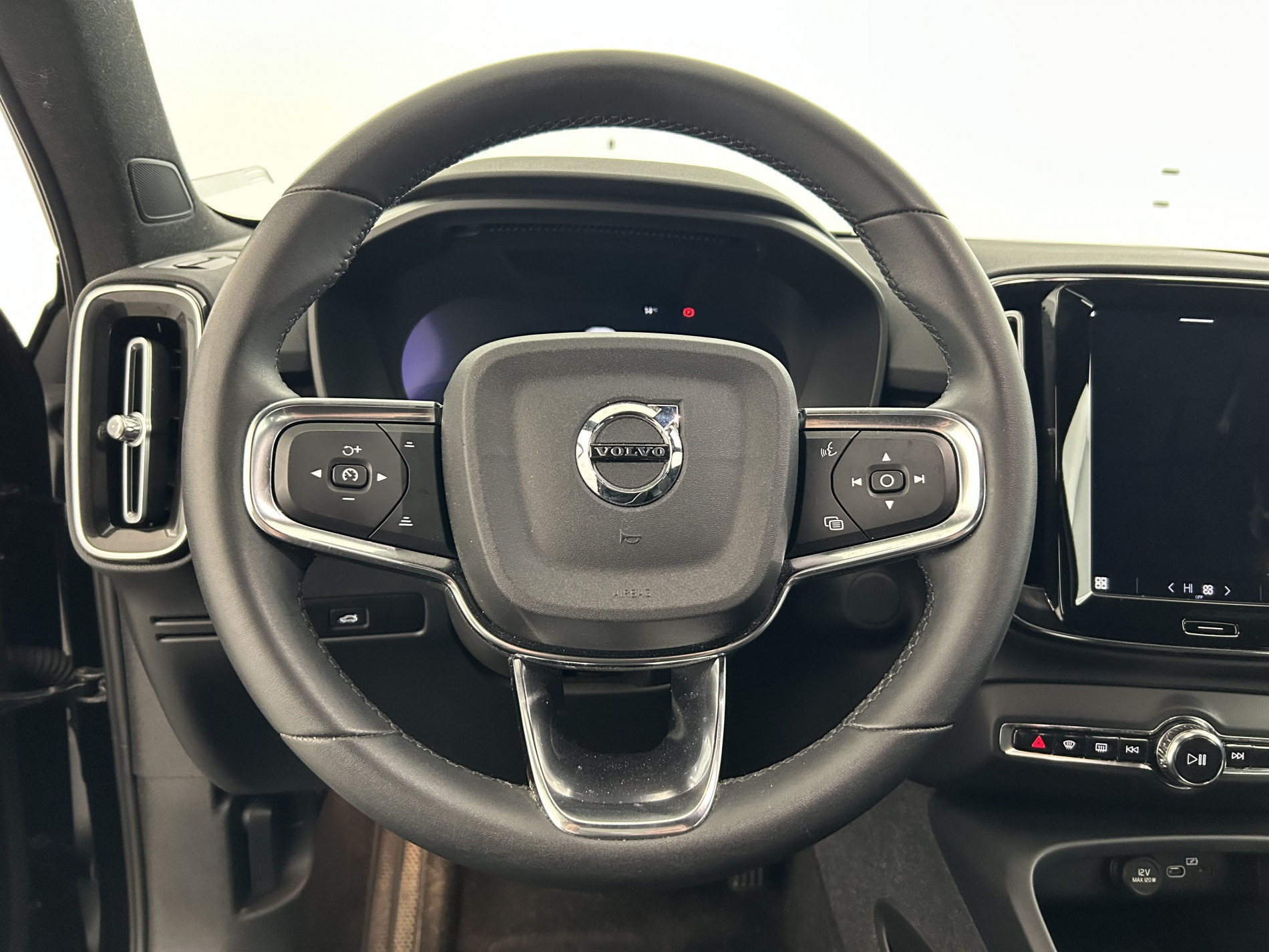 Vente en ligne Volvo XC40 Recharge 231ch Start EDT au prix de 25 980 €