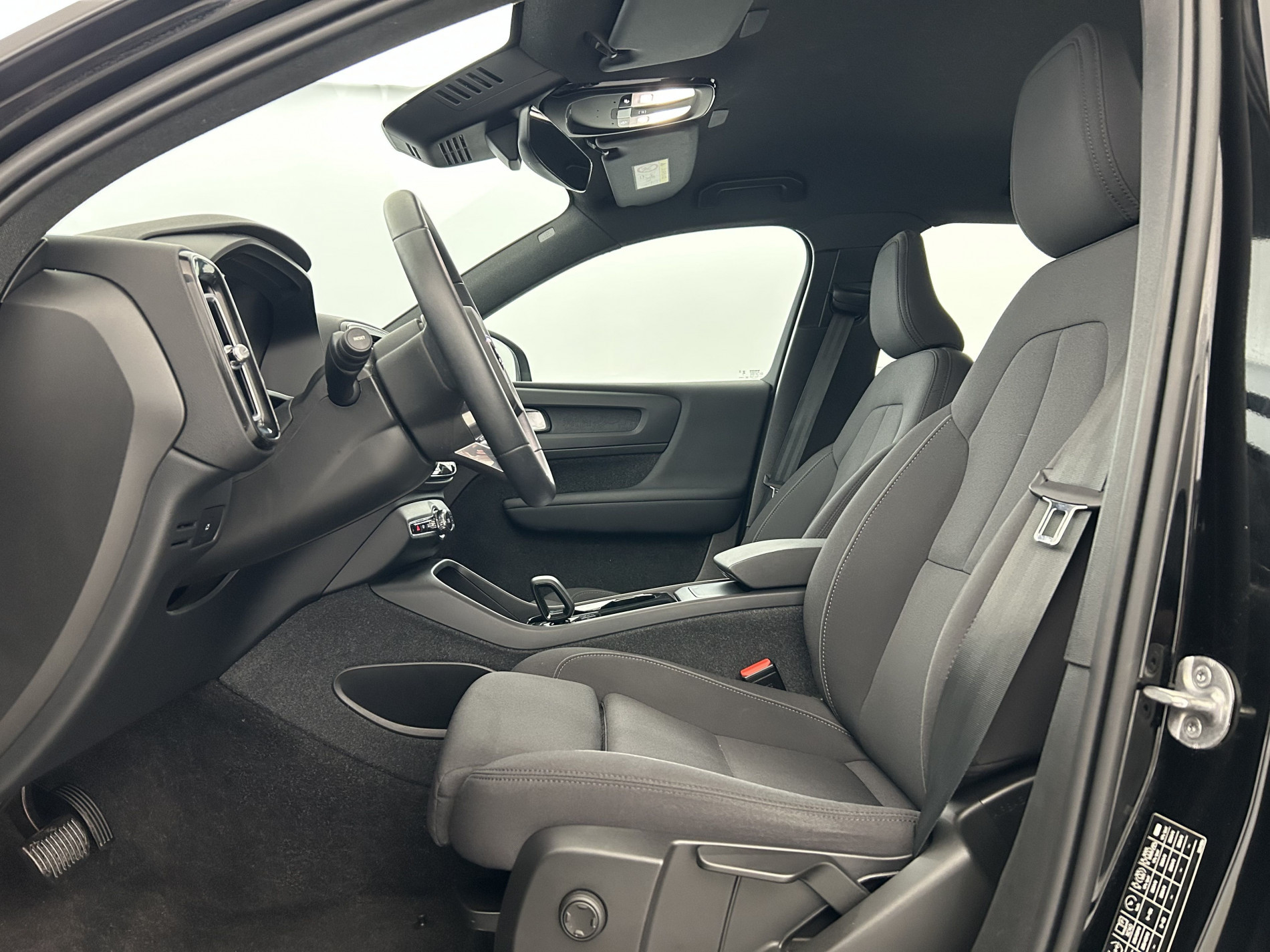 Vente en ligne Volvo XC40 Recharge 231ch Start EDT au prix de 25 980 €