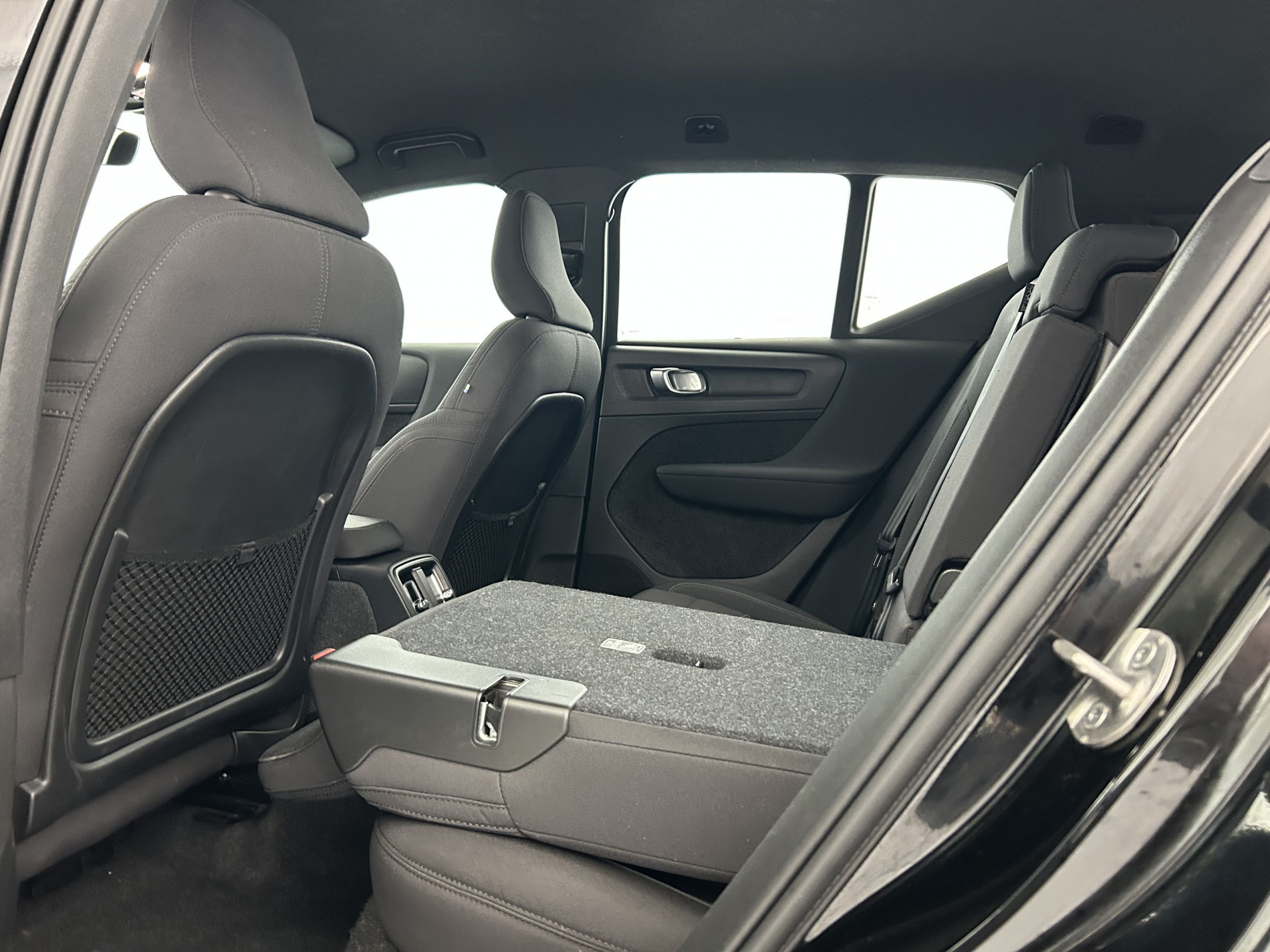 Vente en ligne Volvo XC40 Recharge 231ch Start EDT au prix de 25 980 €