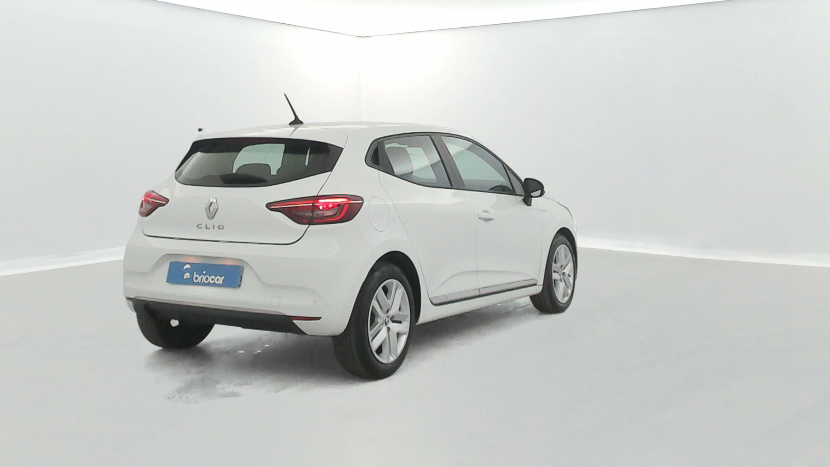 Vente en ligne Renault Clio 1.0 TCe 100ch Business au prix de 13 990 €