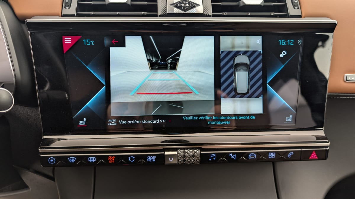 Vente en ligne Ds DS7 Crossback Hybride E-Tense 300 EAT8 4x4 Rivoli au prix de 30 160 €