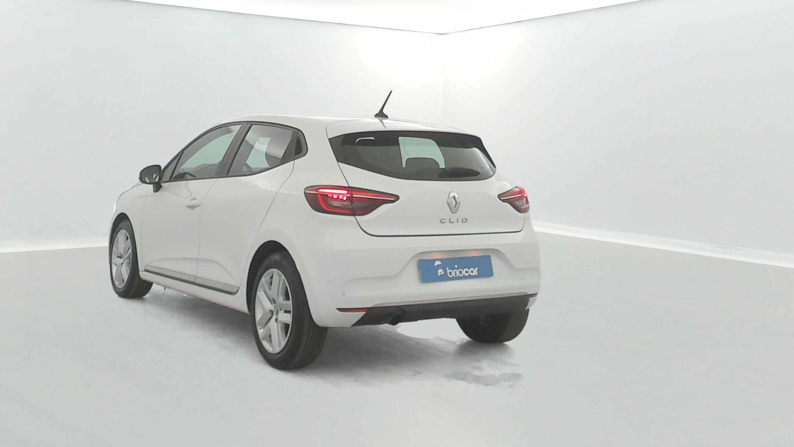 Vente en ligne Renault Clio 1.0 TCe 100ch Business au prix de 13 990 €