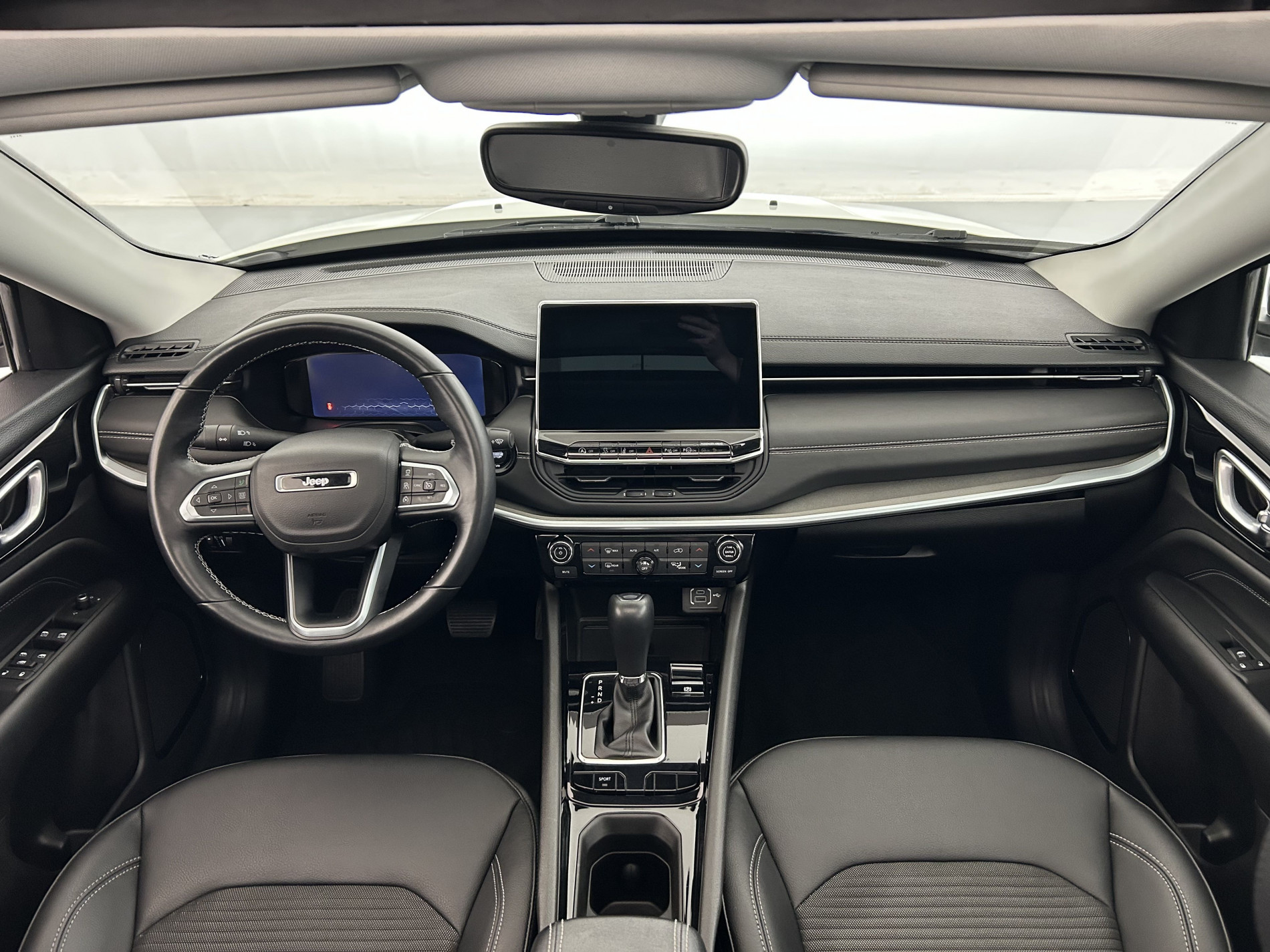 Vente en ligne Jeep Compass 1.3 GSE T4 150ch Limited 4x2 BVR6 + Toit ouvrant au prix de 21 990 €