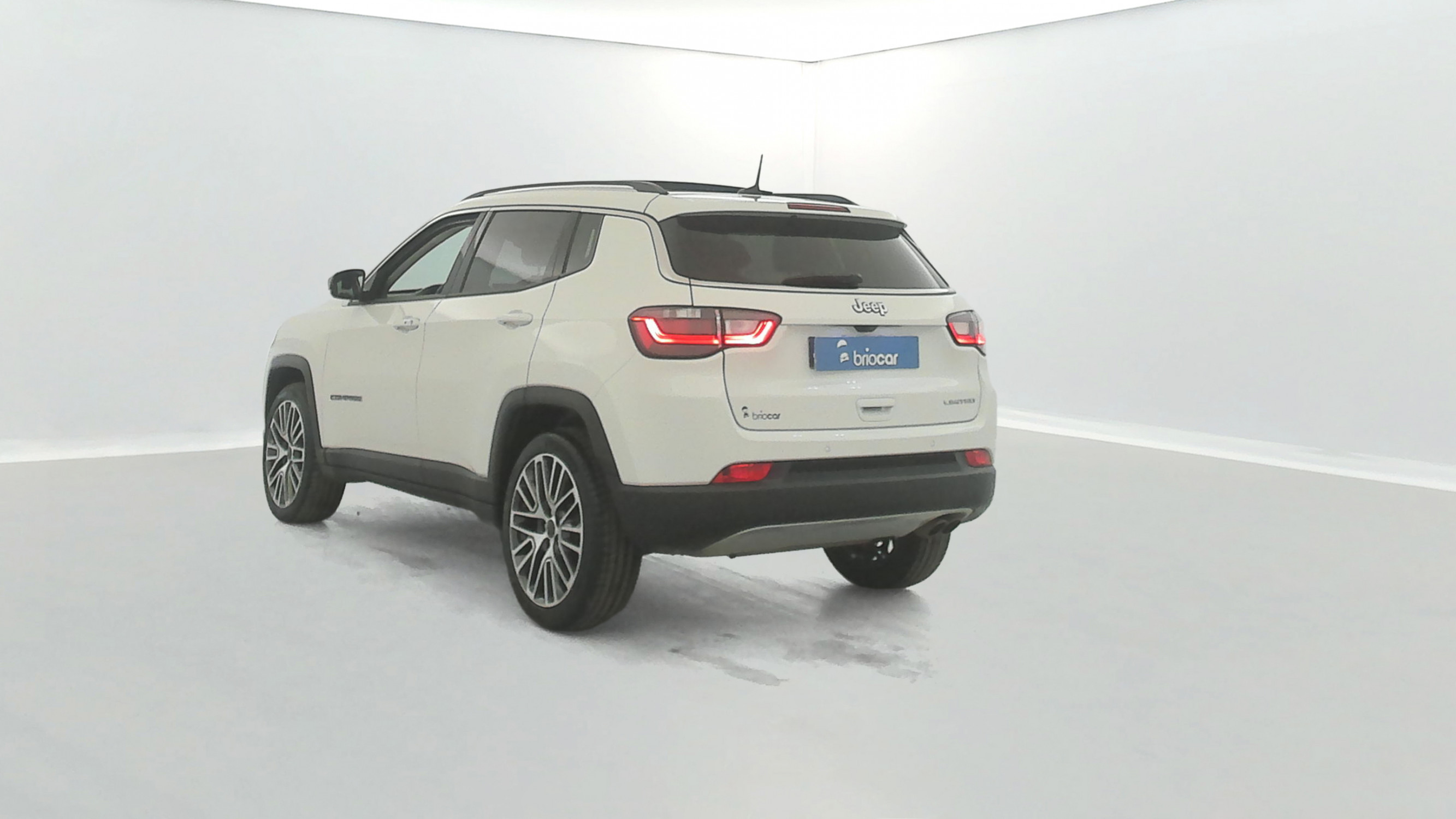 Vente en ligne Jeep Compass 1.3 GSE T4 150ch Limited 4x2 BVR6 + Toit ouvrant au prix de 21 990 €