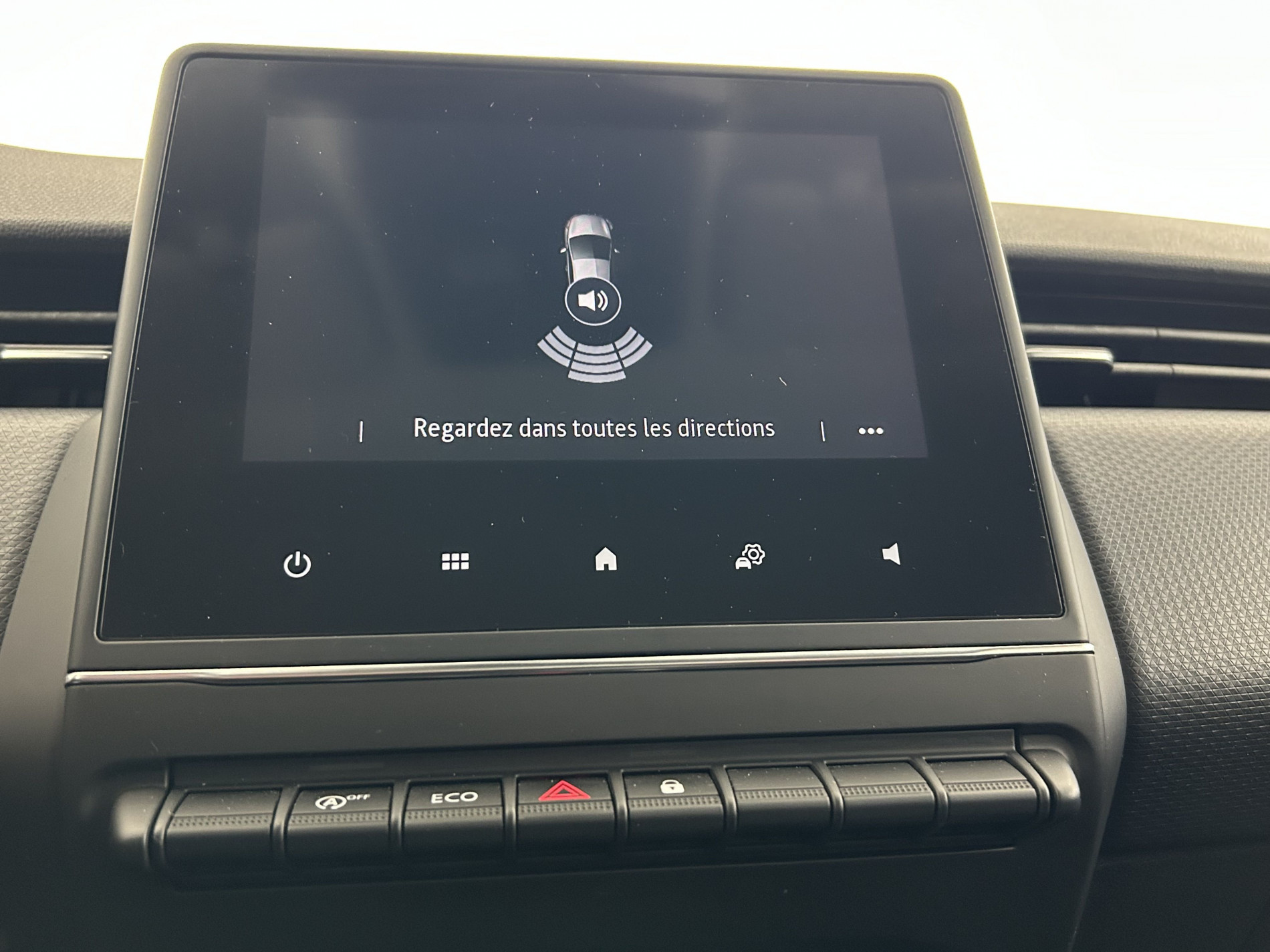 Vente en ligne Renault Clio 1.0 TCe 100ch Business au prix de 13 990 €