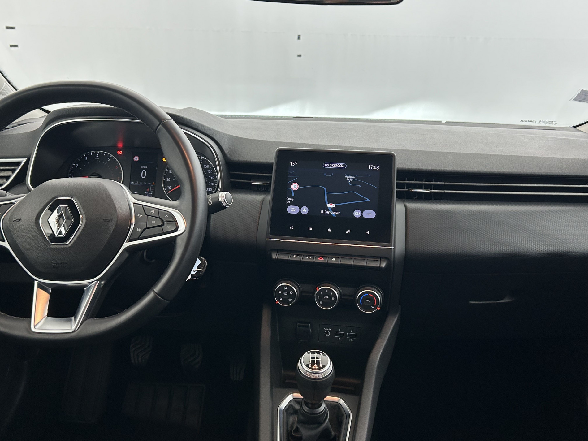 Vente en ligne Renault Clio 1.0 TCe 100ch Business au prix de 13 990 €