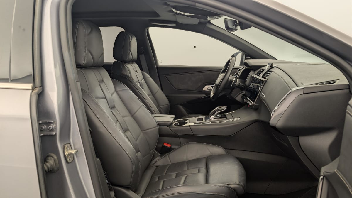 Vente en ligne Ds DS7 Crossback Hybride E-Tense 300 EAT8 4x4 Rivoli au prix de 31 190 €