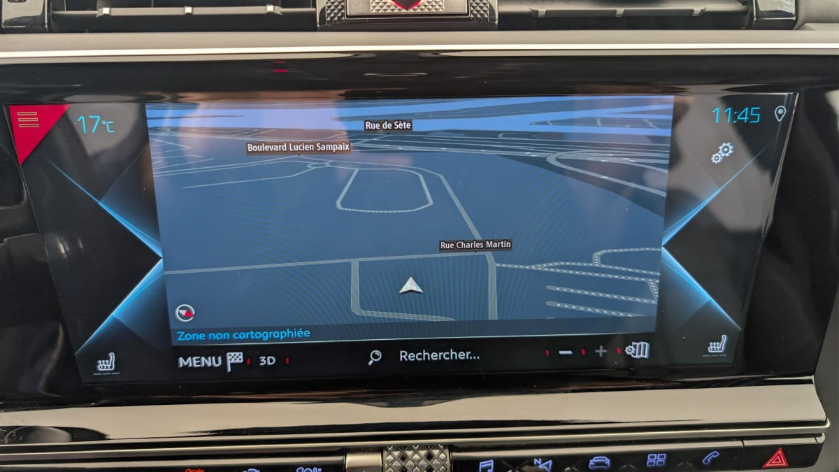 Vente en ligne Ds DS7 Crossback Hybride E-Tense 300 EAT8 4x4 Rivoli au prix de 31 190 €