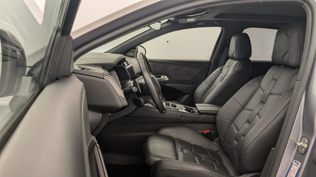 Vente en ligne Ds DS7 Crossback Hybride E-Tense 300 EAT8 4x4 Rivoli au prix de 31 190 €