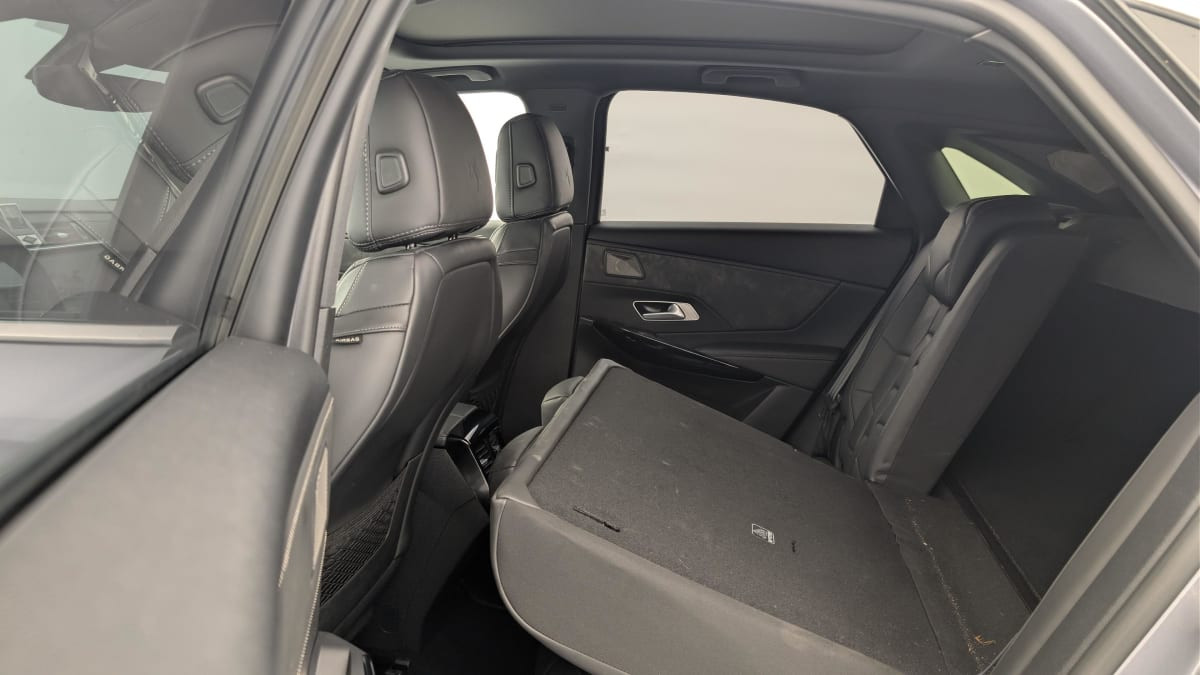 Vente en ligne Ds DS7 Crossback Hybride E-Tense 300 EAT8 4x4 Rivoli au prix de 31 190 €