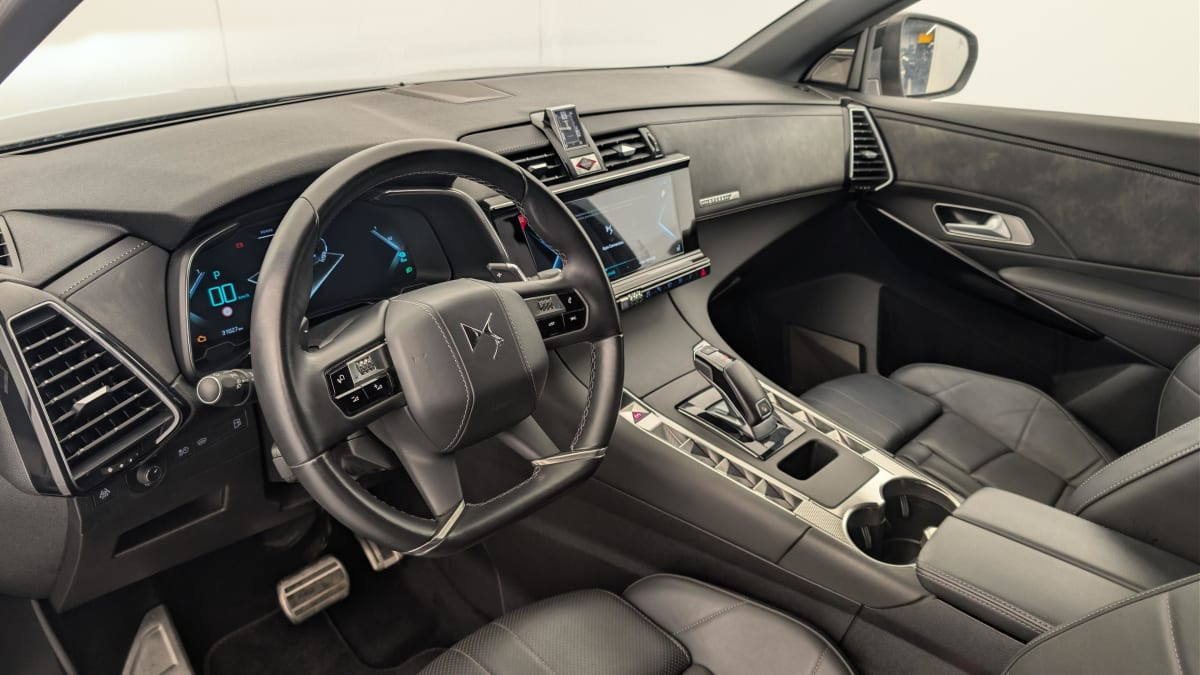 Vente en ligne Ds DS7 Crossback Hybride E-Tense 300 EAT8 4x4 Rivoli au prix de 31 190 €