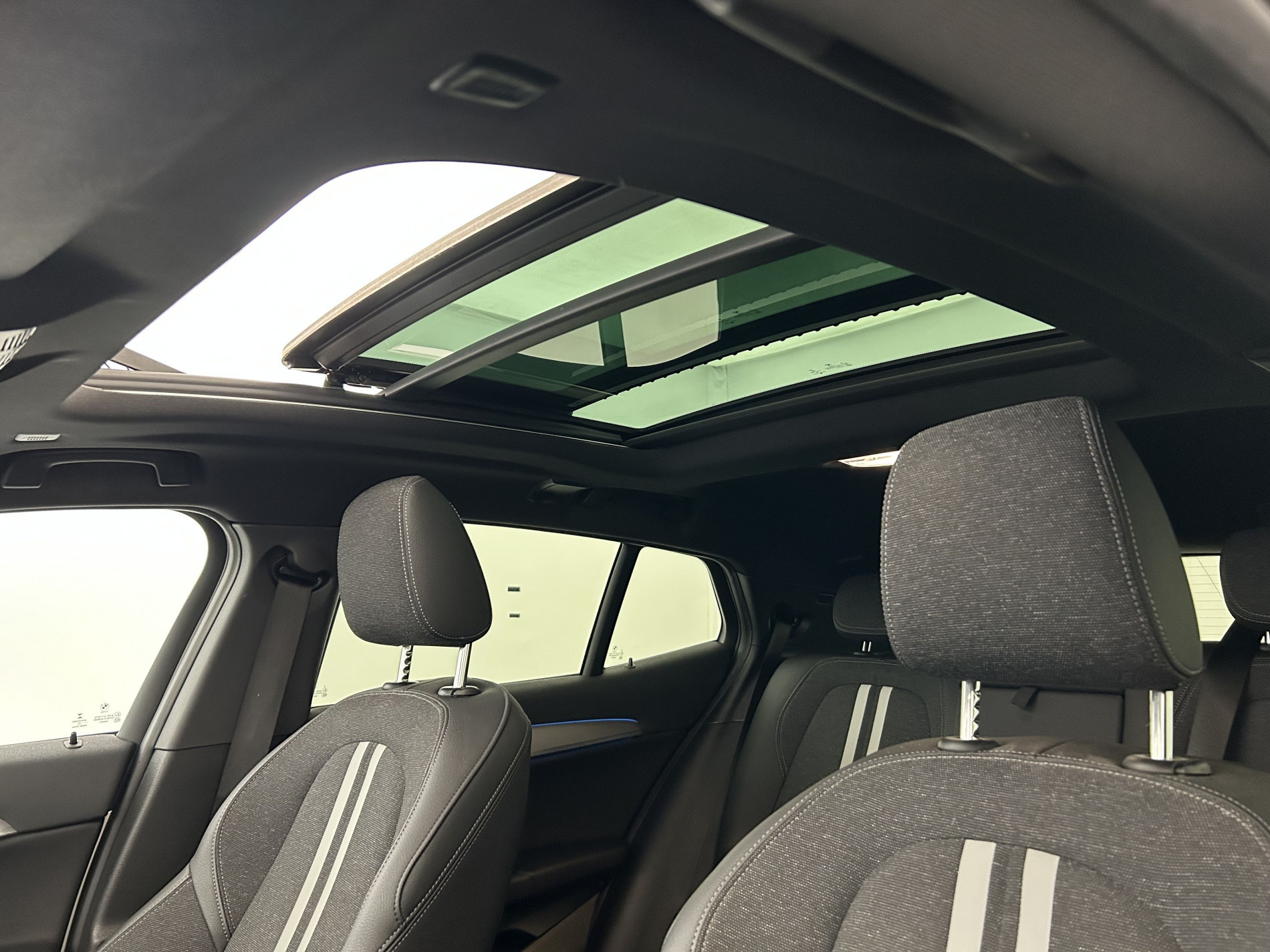 Vente en ligne Bmw X2 xDrive25eA 220ch M Sport + Toit Ouvrant au prix de 26 790 €