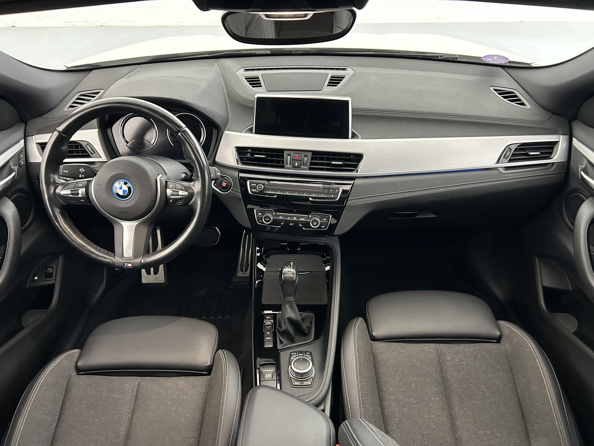 Vente en ligne Bmw X2 xDrive25eA 220ch M Sport + Toit Ouvrant au prix de 26 790 €