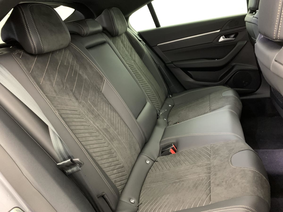 Vente en ligne Peugeot 508 Hybrid 180 e-EAT8 Allure au prix de 28 930 €