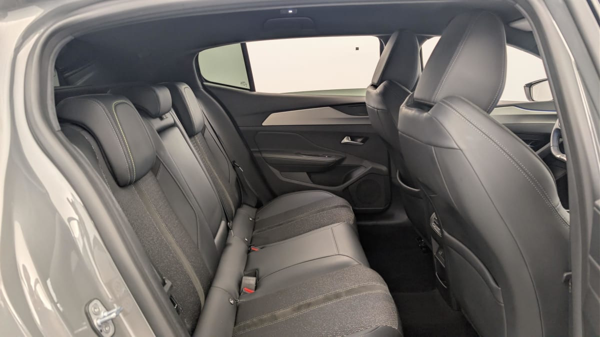 Vente en ligne Peugeot 408 PHEV 225 e-EAT8 GT au prix de 27 070 €