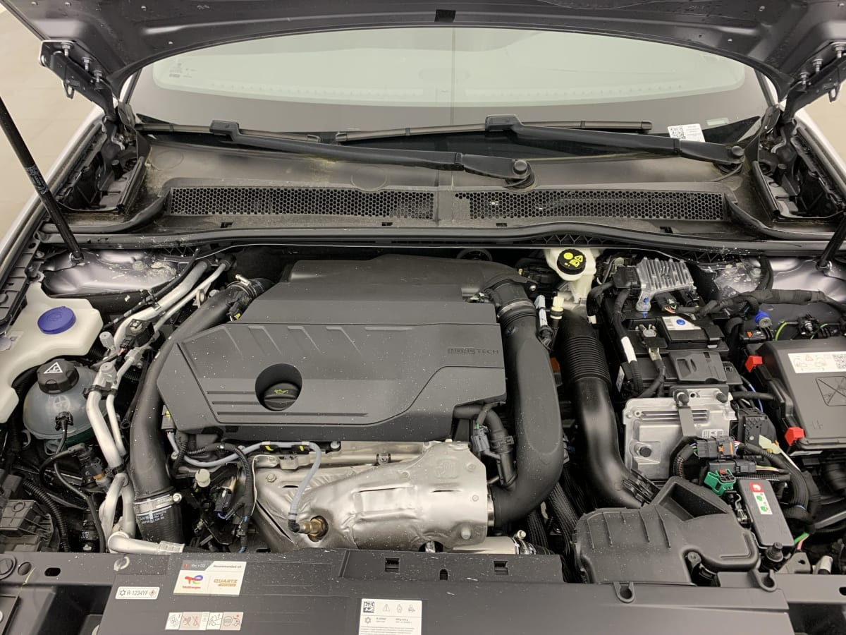 Vente en ligne Peugeot 508 Hybrid 180 e-EAT8 Allure au prix de 28 930 €