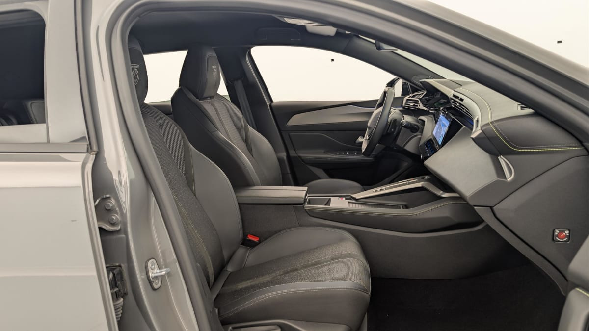 Vente en ligne Peugeot 408 PHEV 225 e-EAT8 GT au prix de 27 070 €