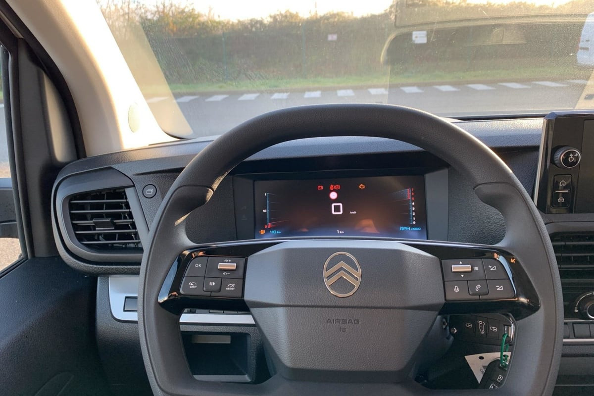 Vente en ligne Citroën Jumpy Fourgon XL BHDI 145 BVM6 au prix de 31 650 €