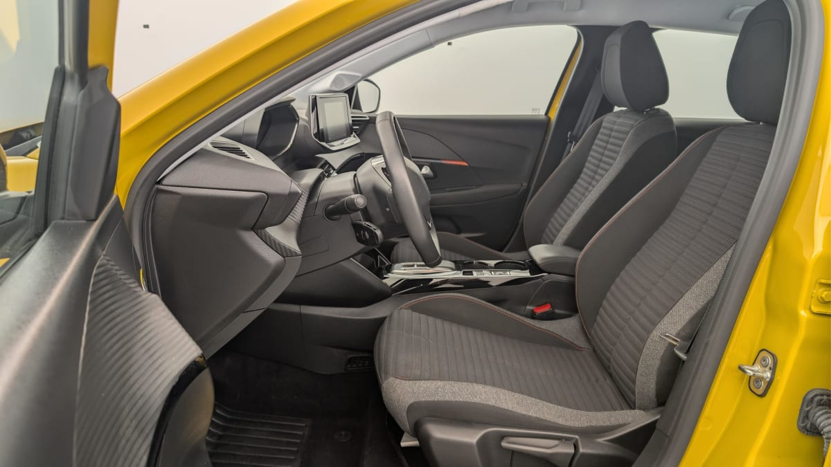 Vente en ligne Peugeot 208 50 KWH 136CH ACTIVE au prix de 16 150 €