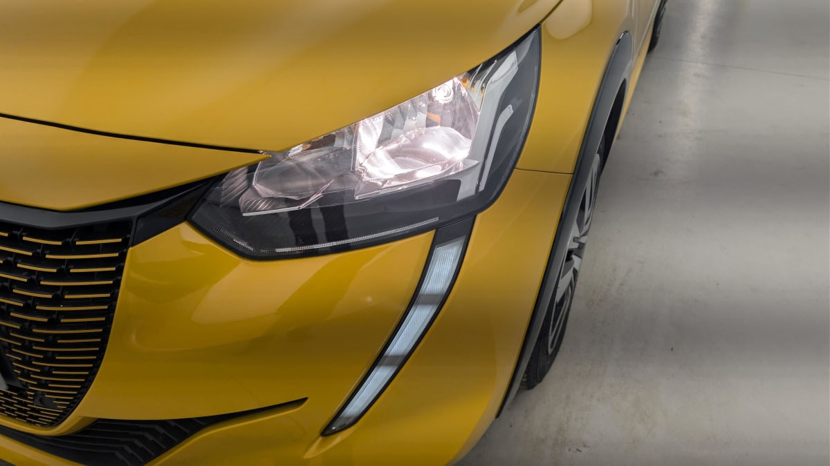 Vente en ligne Peugeot 208 50 KWH 136CH ACTIVE au prix de 16 150 €