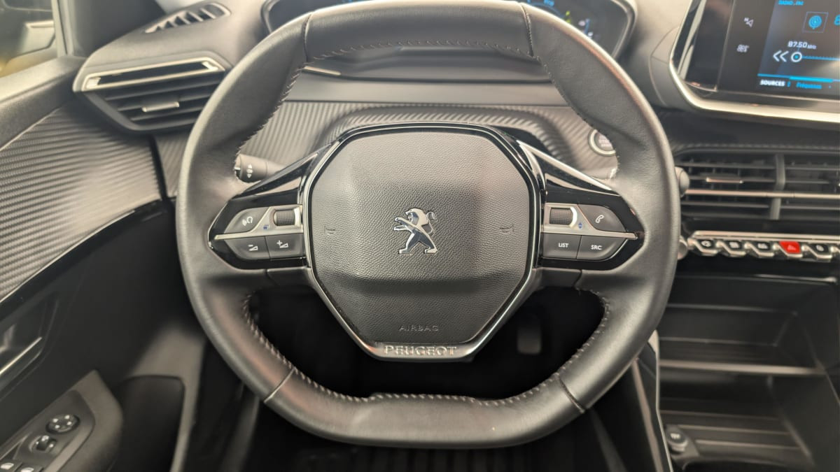 Vente en ligne Peugeot 208 50 KWH 136CH ACTIVE au prix de 16 150 €