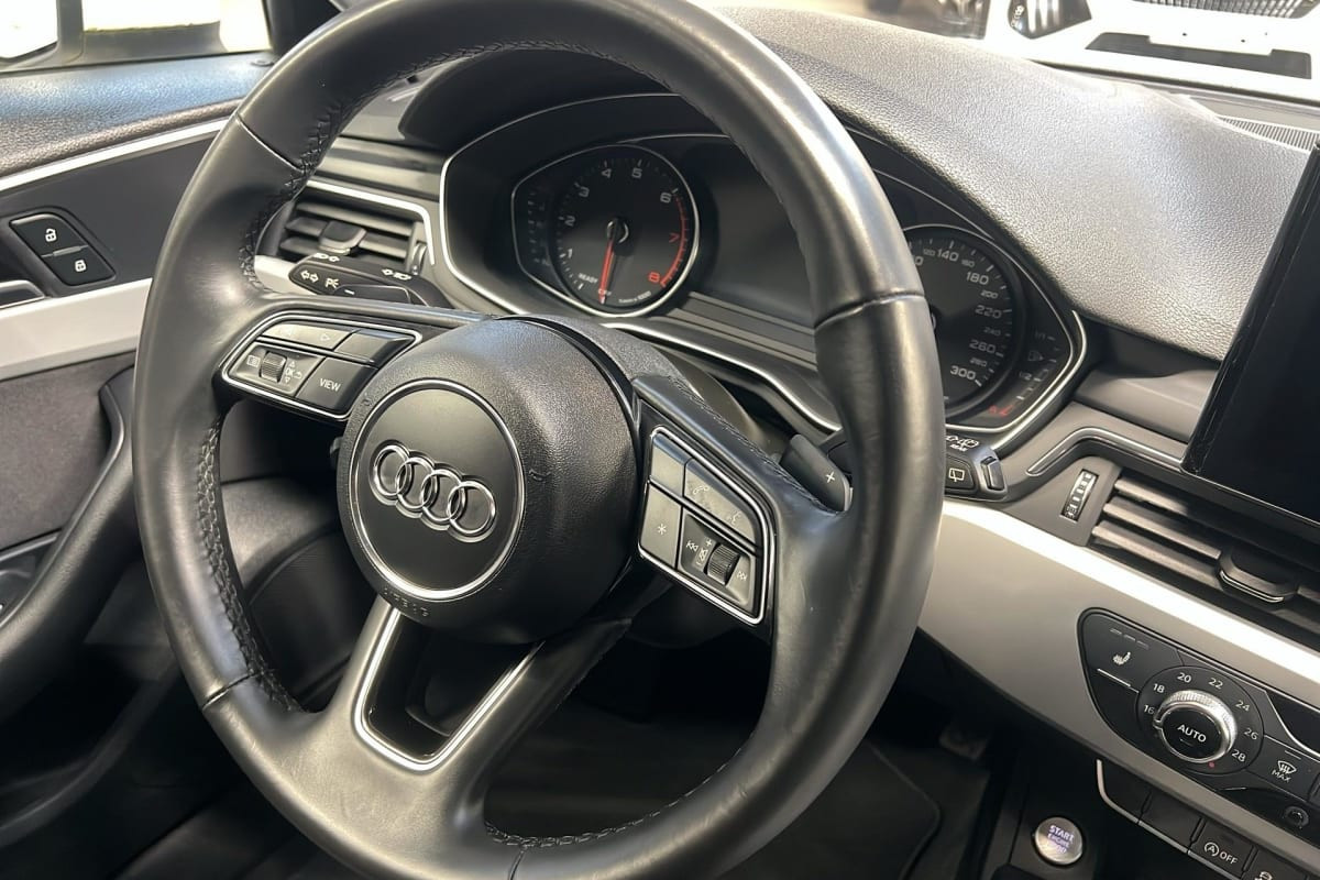 Vente en ligne Audi A4 Avant 35 TFSI 150 S tronic 7 Design au prix de 28 510 €