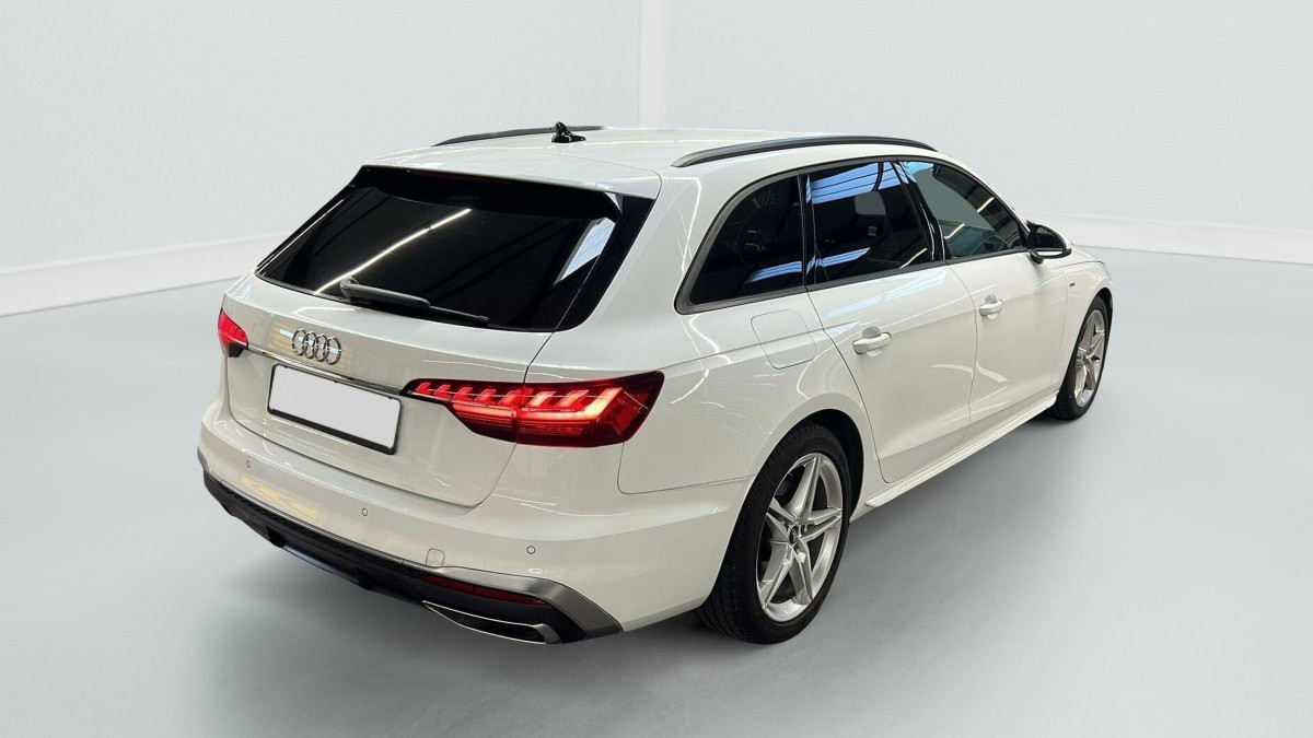 Vente en ligne Audi A4 Avant 35 TFSI 150 S tronic 7 Design au prix de 28 510 €